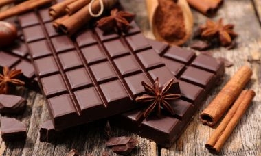  7 полезных свойств темного шоколада
